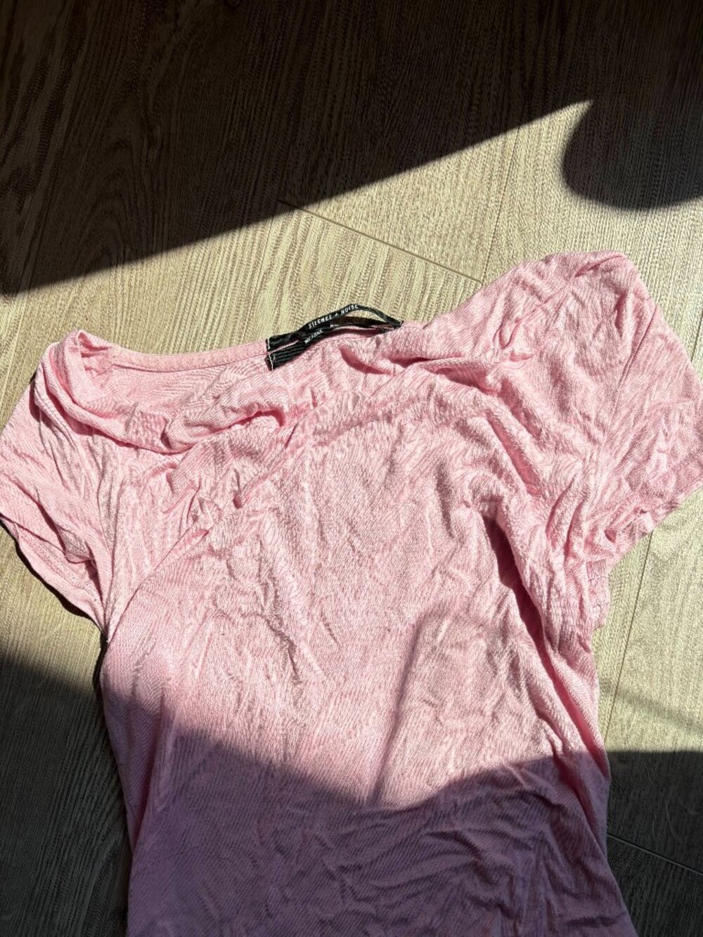 URBAN OUTFITTERS OFF THE SHOULDER TEE